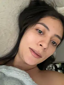 Sophie  Foxxx online show from April 19, 2026, 2:38 pm