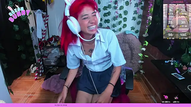 Roxanbunny1 online show from March 4, 2025, 5:24 pm