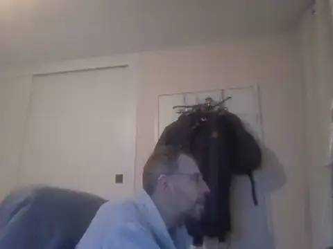 ptitcanard60600 online show from January 8, 2025, 1:09 pm