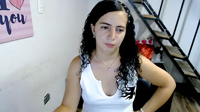 samantha baby  online show from February 4, 2025, 10:13 pm