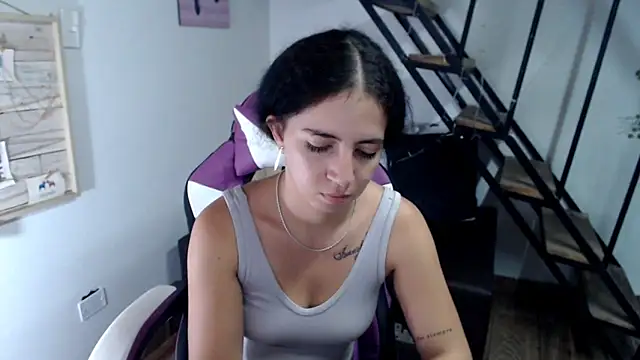 samantha baby  online show from November 10, 2025, 7:57 pm