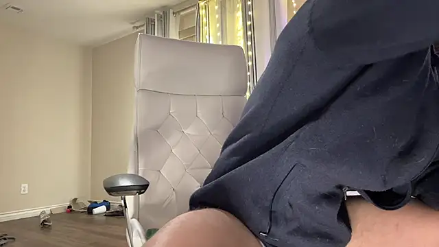 alexmannd online show from October 31, 2025, 4:52 pm