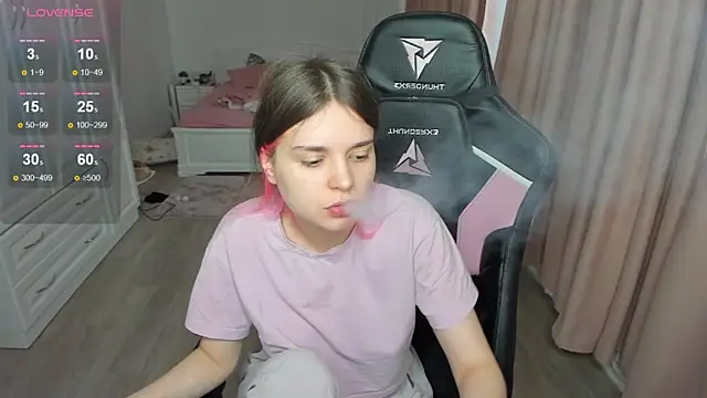 lil cassie online show from October 26, 2025, 9:59 am