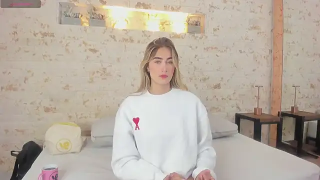 maryy campbell  online show from April 7, 2026, 11:43 am