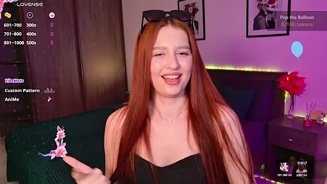 Snapshot of EleanorePeach chatting on May 8, 2026, 5:29 pm EleanorePeach online show from May 8, 2026, 5:29 pm
