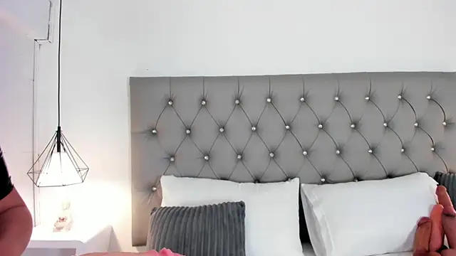 Victoriaxx  online show from February 15, 2025, 11:03 pm