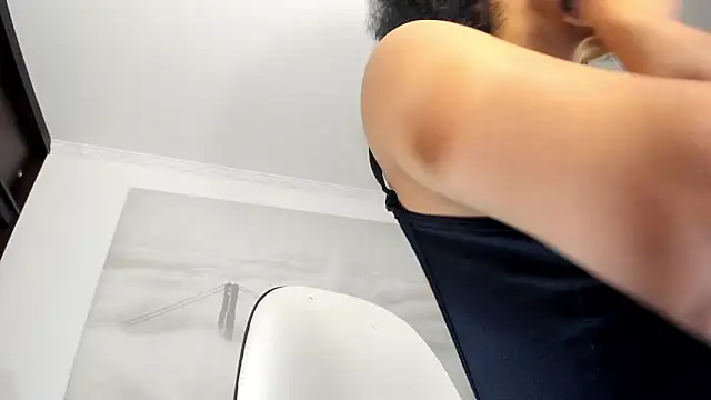 Apotheosis01 online show from December 14, 2024, 6:24 am