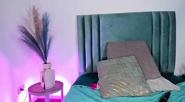 NoraDasilva online show from February 22, 2025, 3:23 am