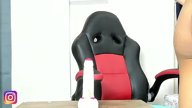 Kloe-squirts online show from September 27, 2025, 2:27 am