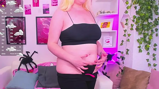 art lovee online show from November 8, 2025, 1:17 am