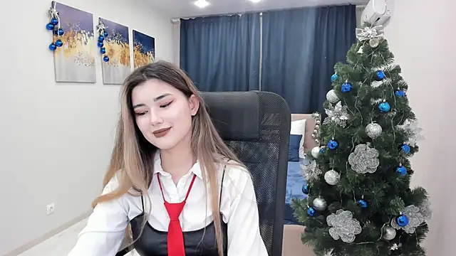 AnneTLi online show from December 24, 2024, 6:44 am