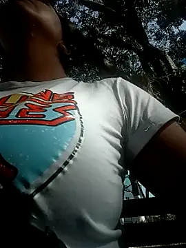 almaswan1 online show from January 13, 2025, 2:11 pm