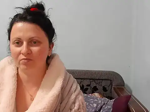 Lillian2 online show from December 31, 2024, 12:36 pm