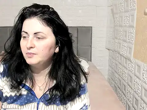 Lillian2 online show from March 12, 2025, 7:46 am