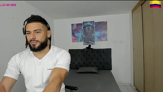 Louis marley   online show from December 28, 2024, 11:48 pm