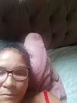 Delicy1 online show from January 30, 2025, 2:47 pm