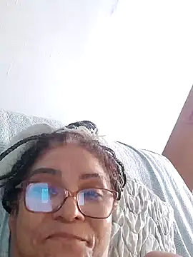 Delicy1 online show from February 27, 2025, 3:59 pm