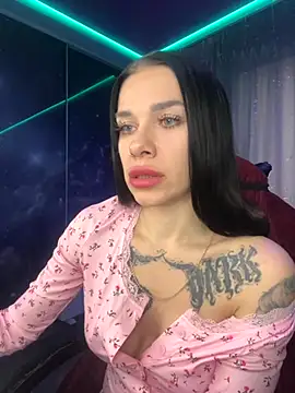 Queen of pain online show from November 14, 2025, 5:50 am