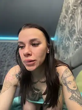 Queen of pain online show from April 11, 2026, 7:35 am