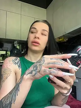 Snapshot of Queen_of_pain chatting on June 3, 2026, 7:00 am Queen of pain online show from June 3, 2026, 7:00 am
