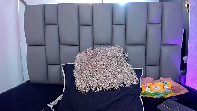  MiaBrown  online show from February 27, 2025, 12:13 pm