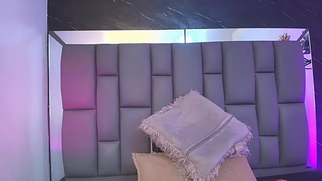  MiaBrown  online show from February 13, 2026, 12:12 pm