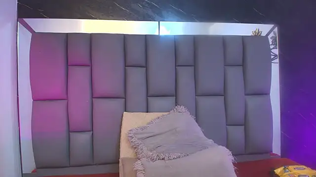  MiaBrown  online show from February 21, 2026, 12:06 pm