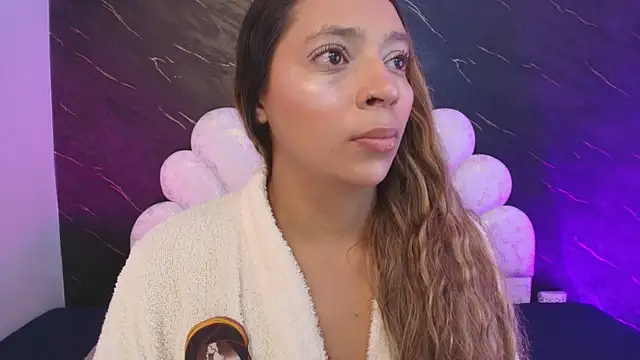  MiaBrown  online show from April 13, 2026, 12:10 pm