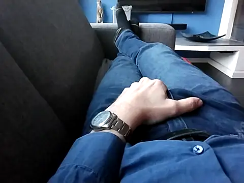 jk1981jk online show from March 19, 2025, 5:50 pm