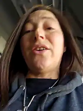 angelbaby1998 online show from January 12, 2025, 9:51 pm