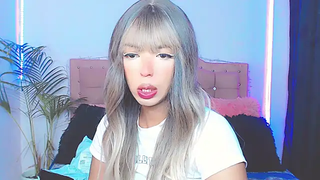 Tanedra collings online show from January 11, 2025, 10:18 pm