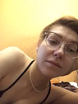  Sweet Love  online show from January 27, 2025, 7:45 am