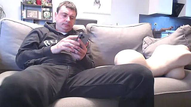 Snapshot of freddy0222222 chatting on May 3, 2026, 6:30 am freddy0222222 online show from May 3, 2026, 6:30 am