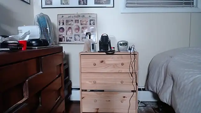 hottottrot691 online show from March 5, 2025, 8:21 am