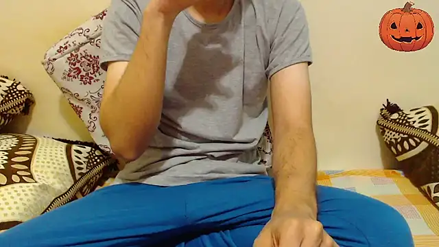 Alexdelarge323 online show from October 10, 2025, 11:20 am