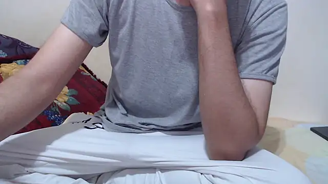 Alexdelarge323 online show from July 20, 2026, 4:09 pm