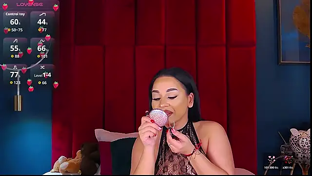 MadyLuxxx online show from January 7, 2026, 7:05 pm