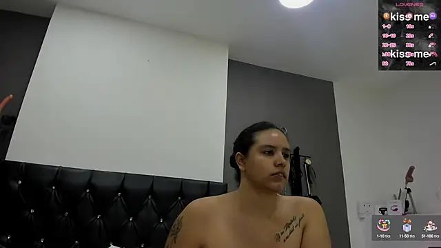 MariaGaitan online show from March 8, 2025, 3:02 pm