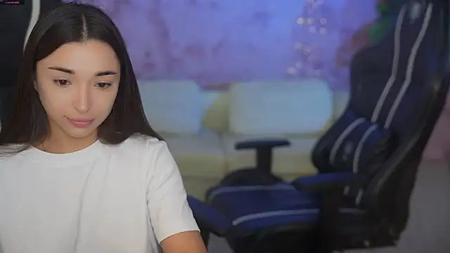 Jasmine Flow online show from September 11, 2025, 6:57 am