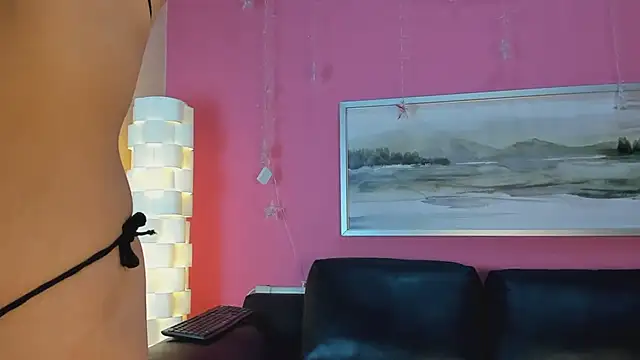 Tiffanysurez  online show from February 3, 2025, 1:08 pm