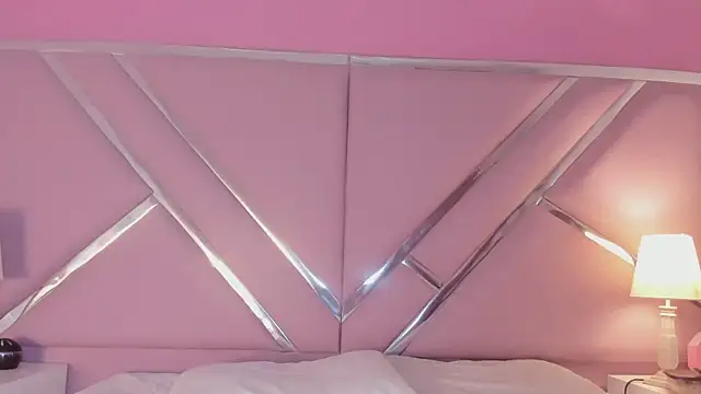 Tiffanysurez  online show from March 14, 2026, 4:45 pm