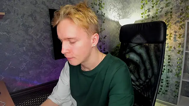 AlexxSweet online show from December 21, 2024, 7:35 am