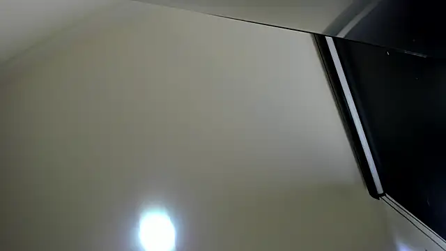 nalalye cruzz  online show from April 18, 2026, 3:10 am