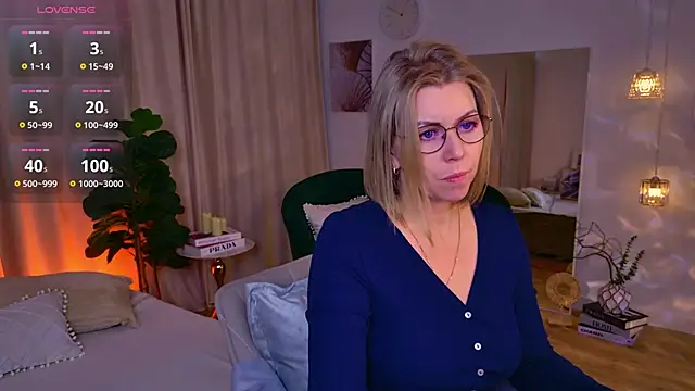 Annie Light online show from April 23, 2026, 6:47 am