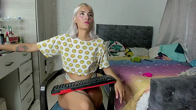 taty juts online show from January 11, 2025, 9:15 pm