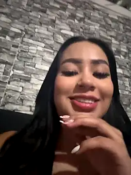 Luisa Fernandaa online show from October 19, 2025, 1:06 am