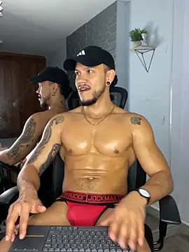 ARON TAYLER01 online show from February 13, 2025, 12:54 pm