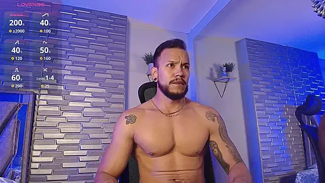 ARON TAYLER01 online show from April 11, 2026, 10:30 am