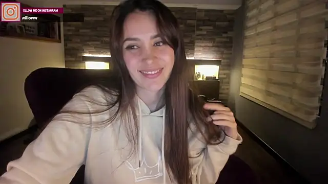 alicewilloww online show from March 5, 2025, 2:14 am