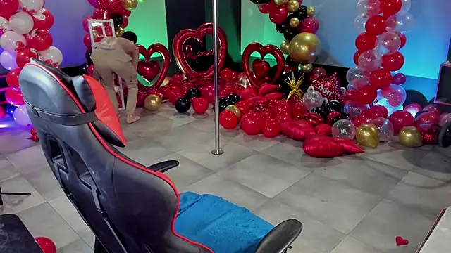 dirty-boss online show from February 13, 2026, 11:50 am